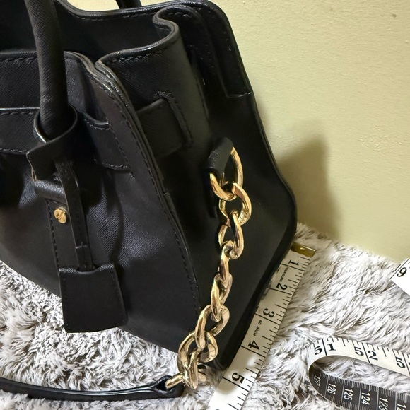 Michael Kors Hamilton leather satchel in black with gold-tone hardware. - Picture 3 of 8